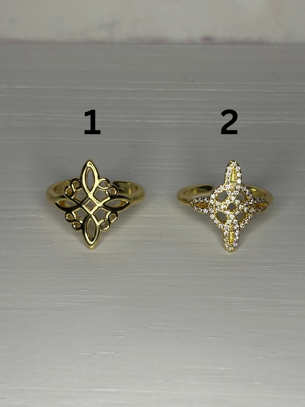 Gold Style witches knot ring