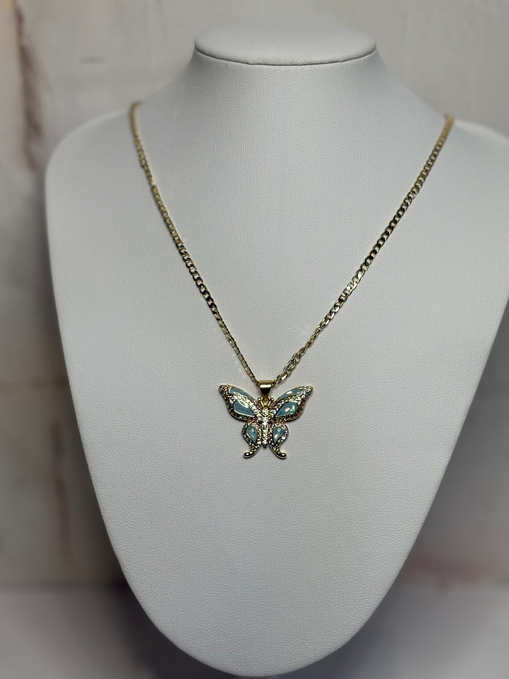 Cutesy Butterfly necklace