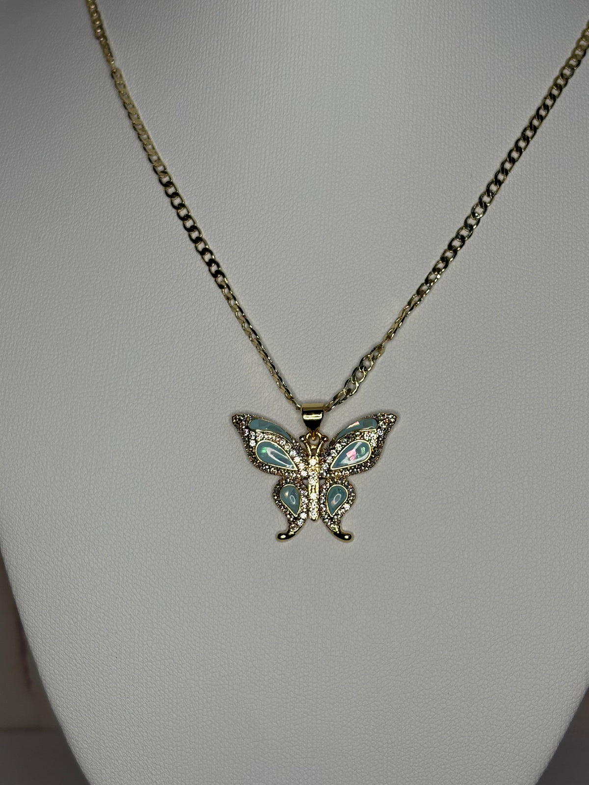 Cutesy Butterfly necklace