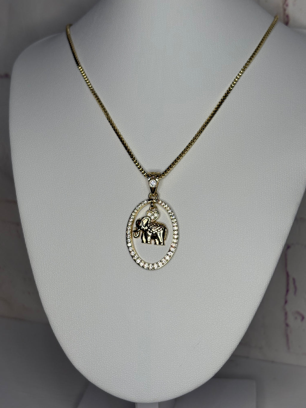 Elly Necklace
