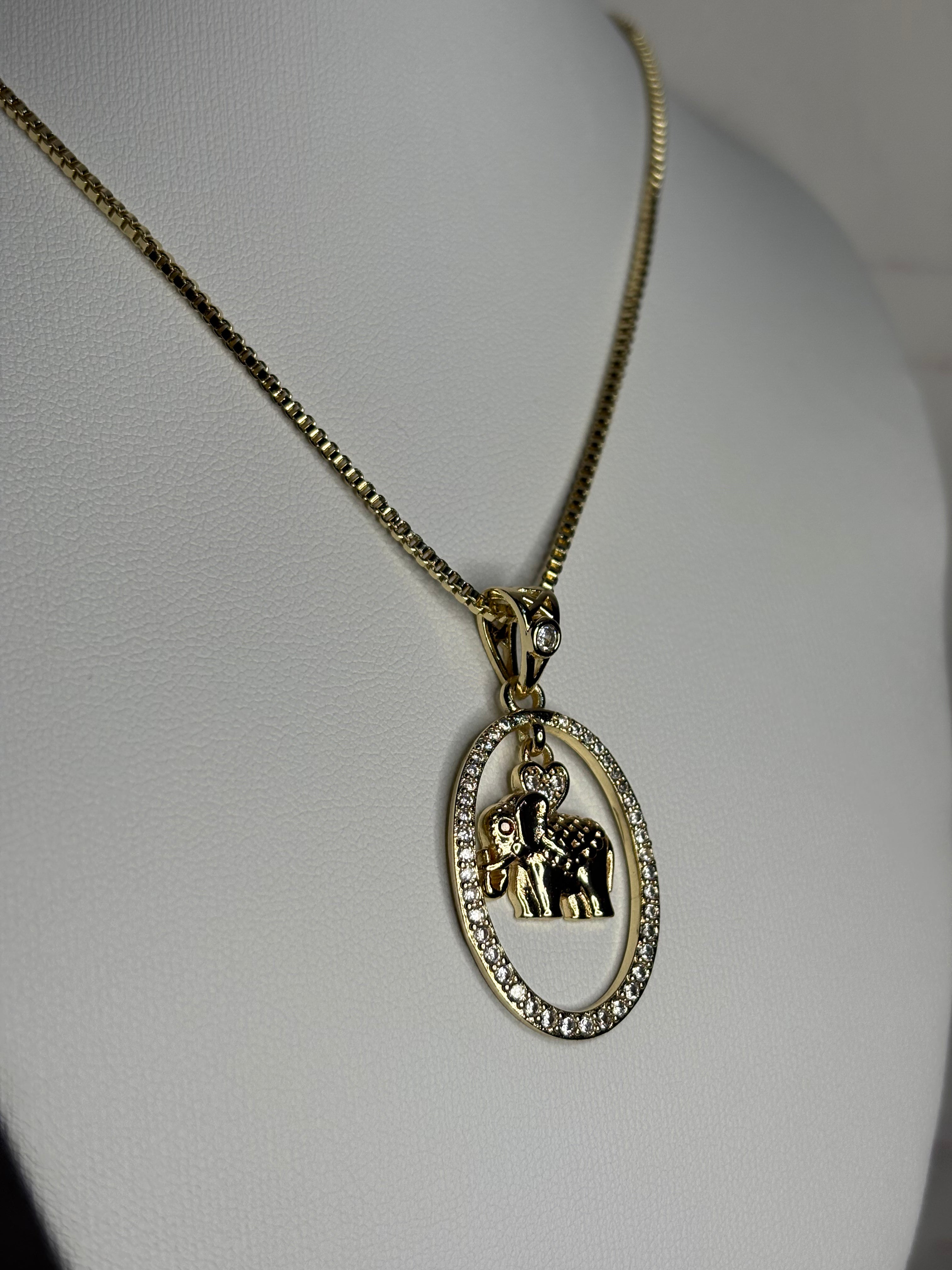 Elly Necklace