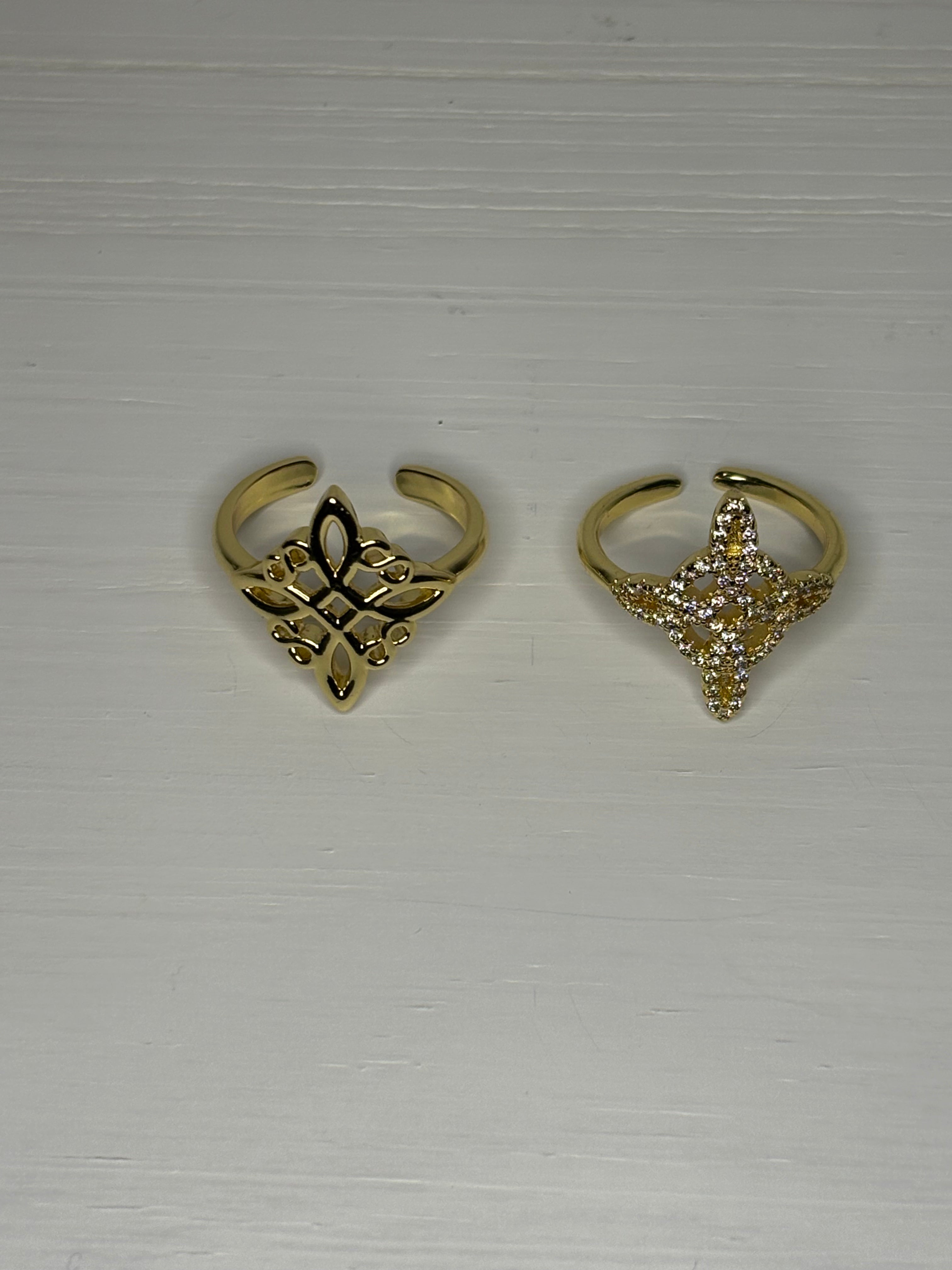 Gold Style witches knot ring
