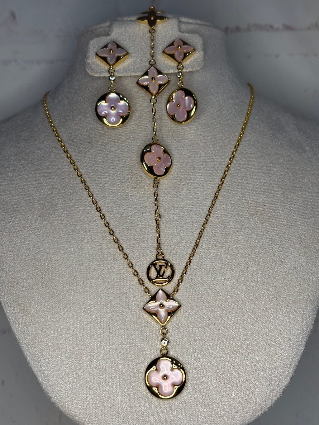 Pink Clover Luxe Set