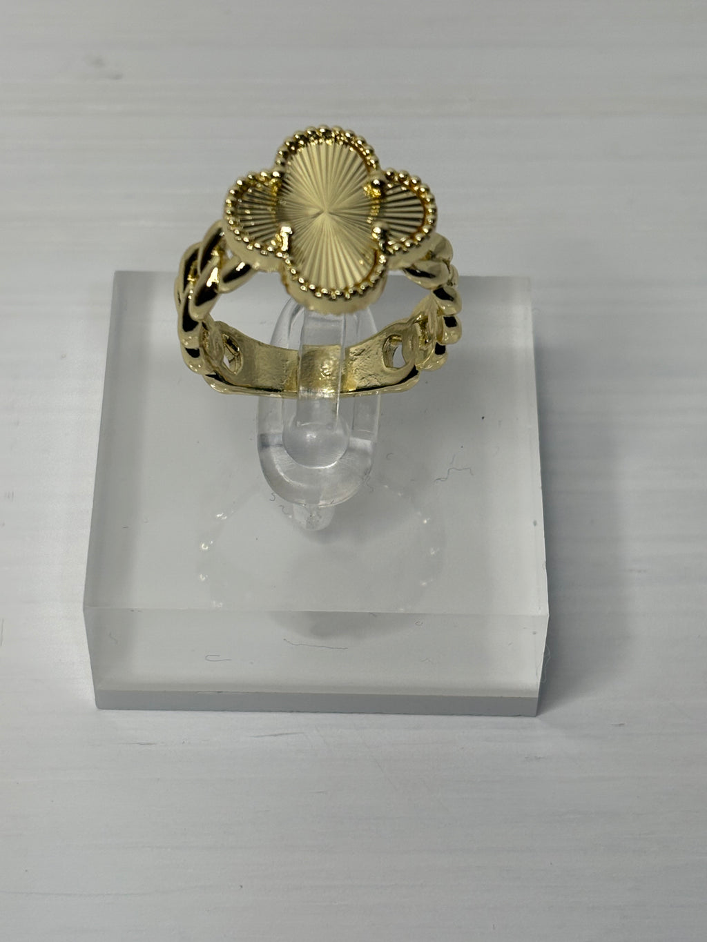 Cloco ring