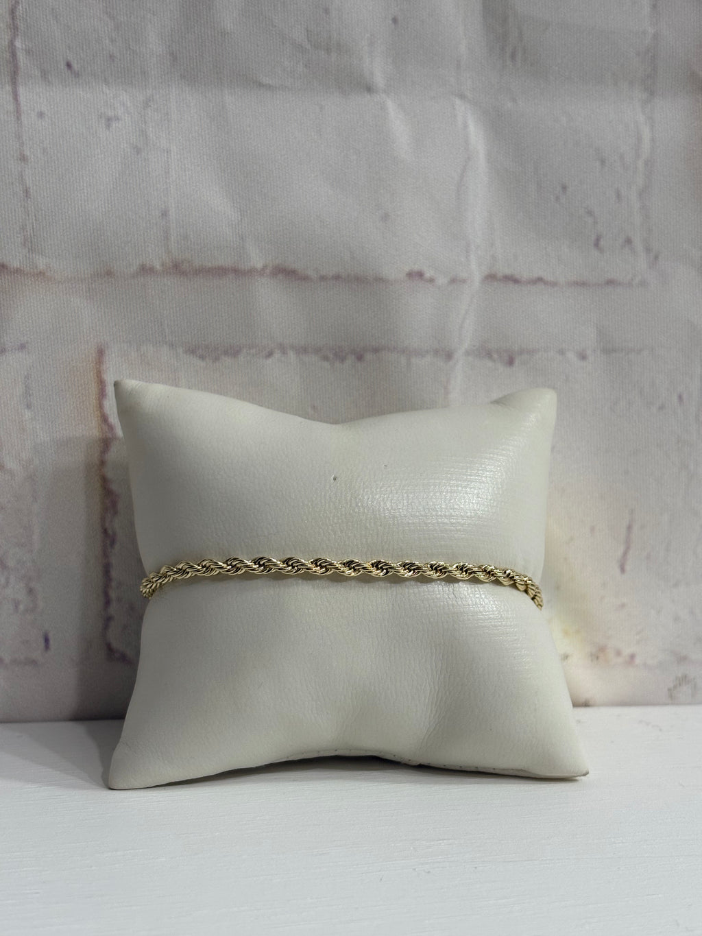 Simple rope bracelet (skinny version)