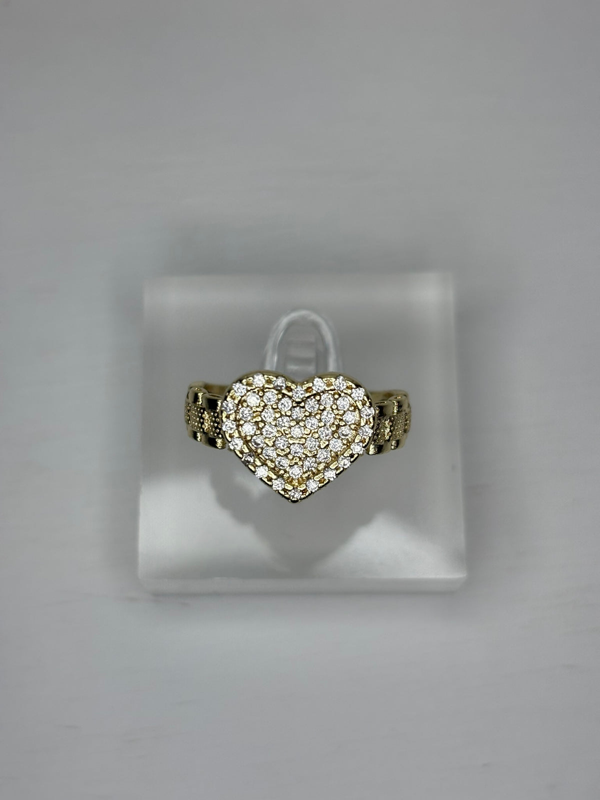 Pretty in White Ring