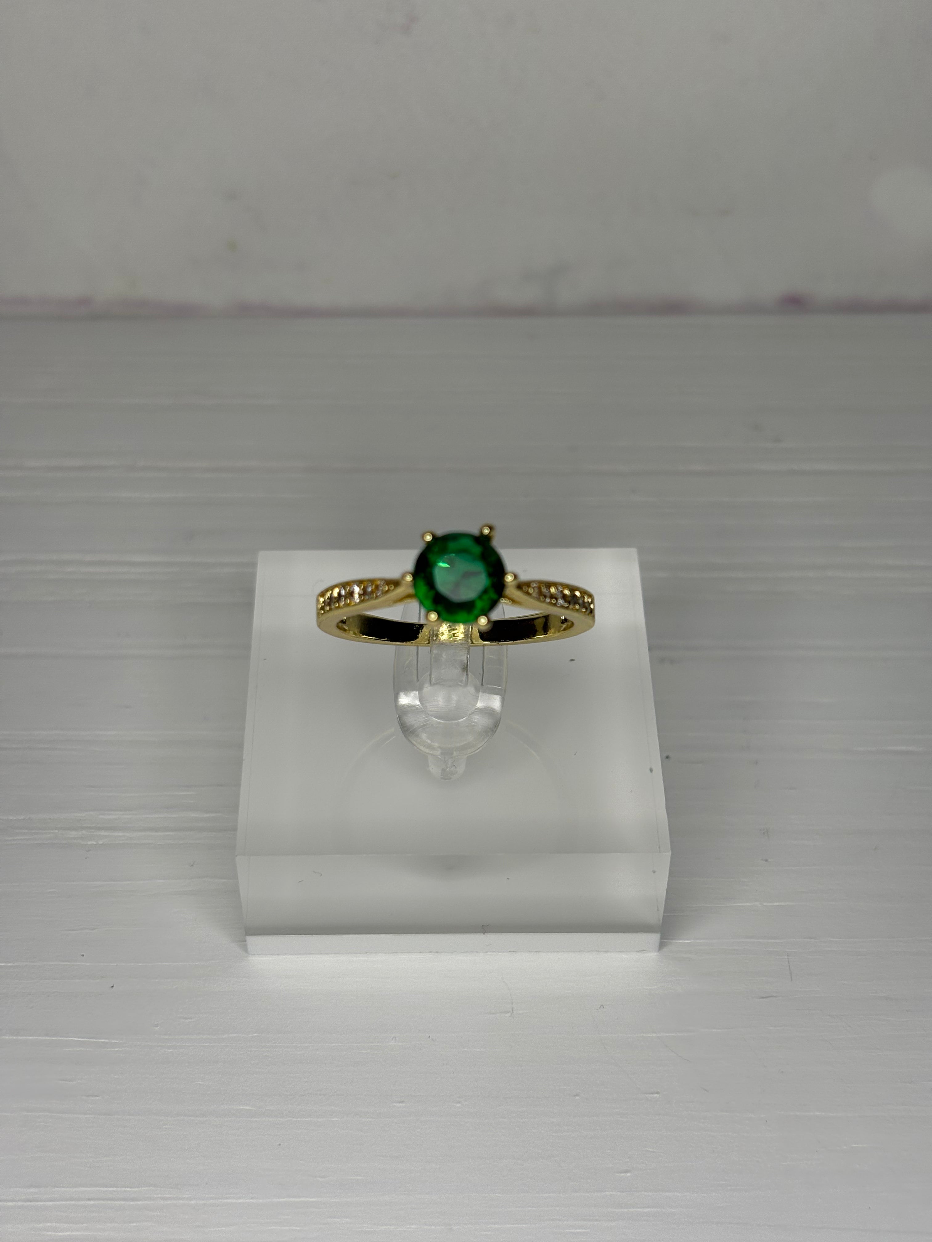 Green Diamond ring