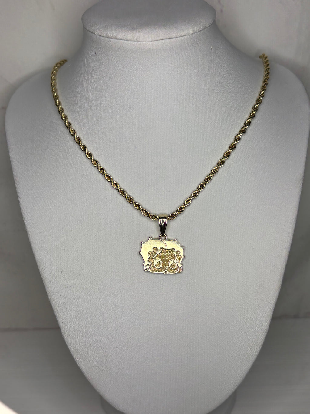 Betty Boop face necklace