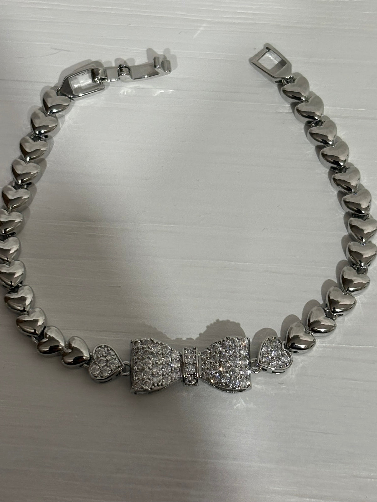 Bow Braclet w/hearts