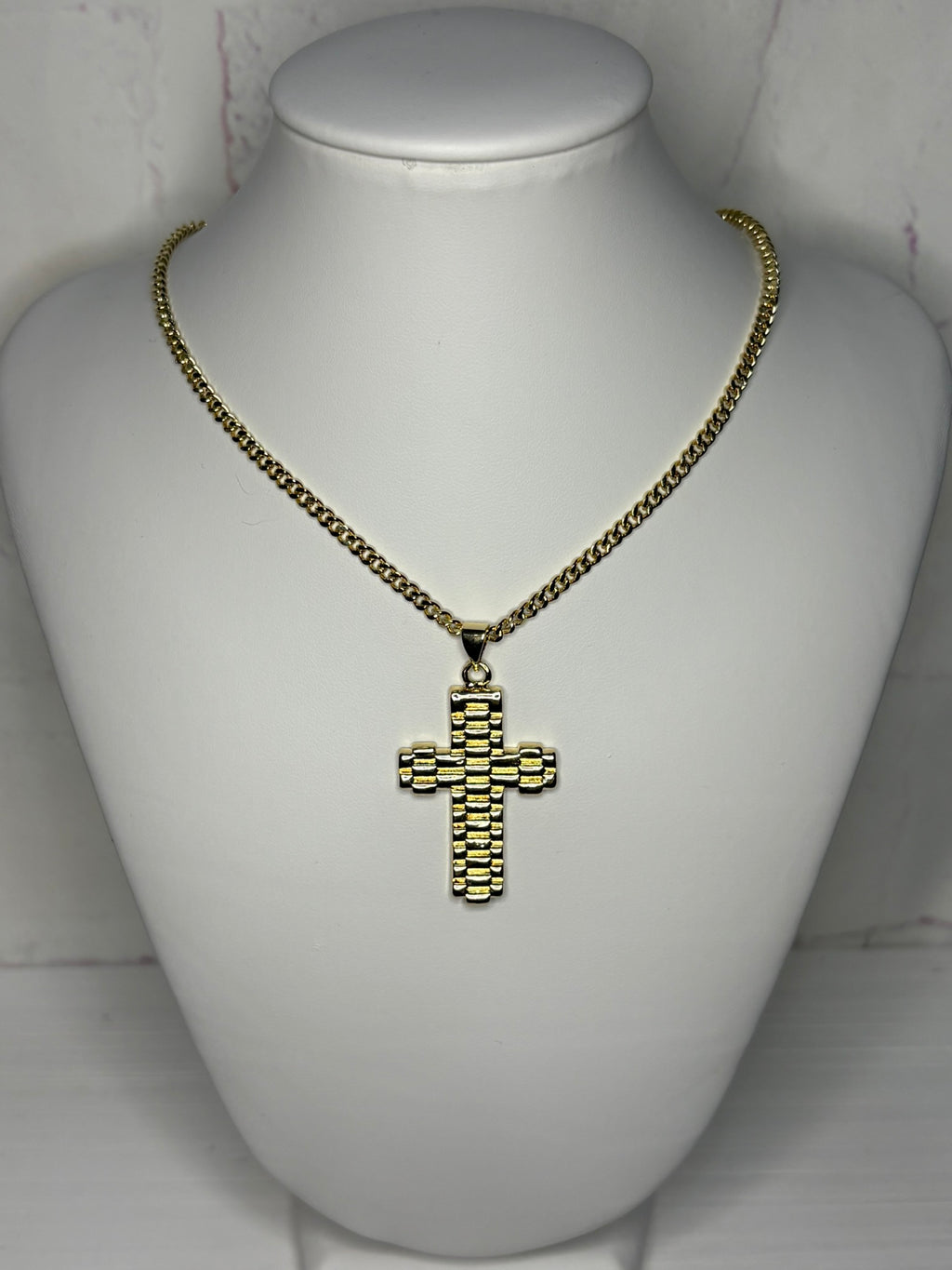 Rolly Plain Cross