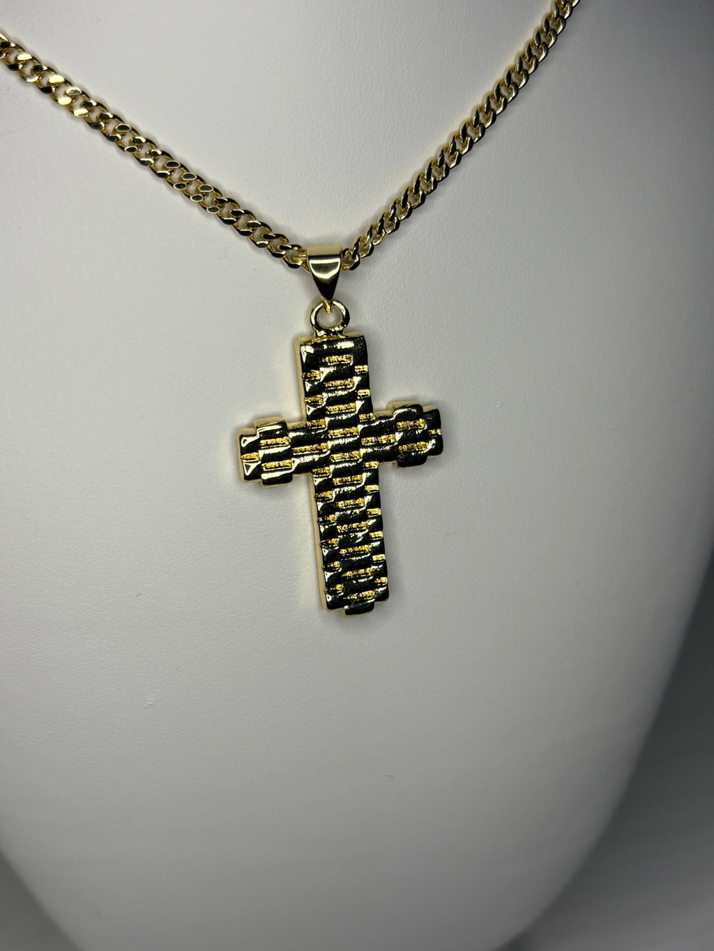 Rolly Plain Cross