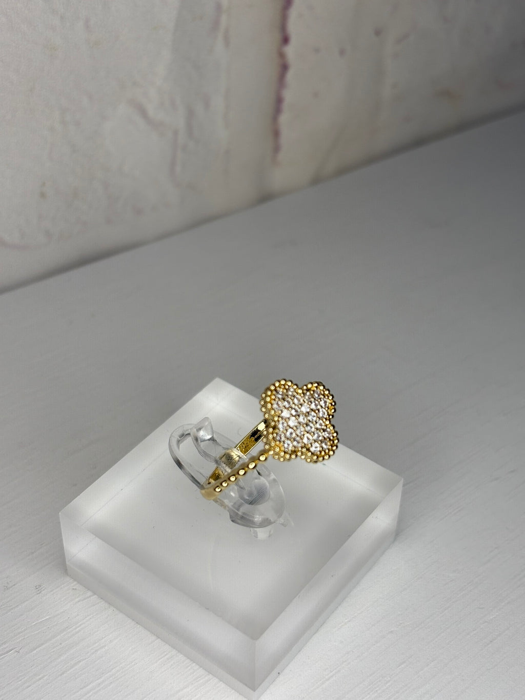 Dainty Luxe Clover Ring