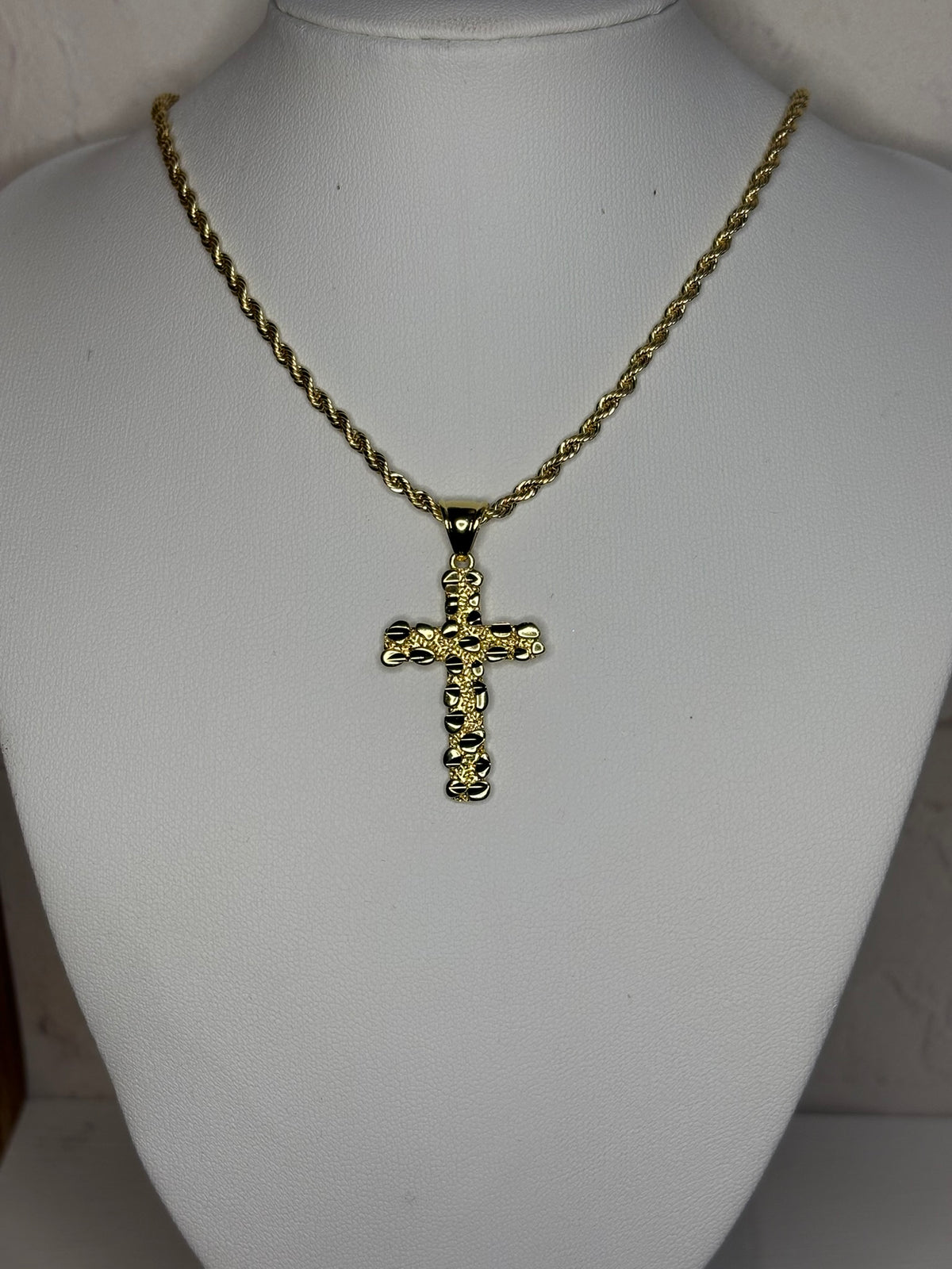 Nugget Cut Cross