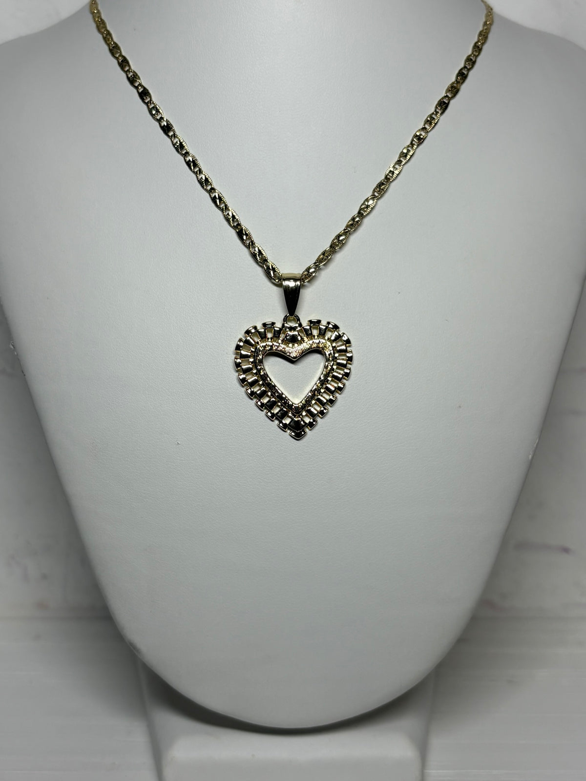 Rolly Open Heart Necklace