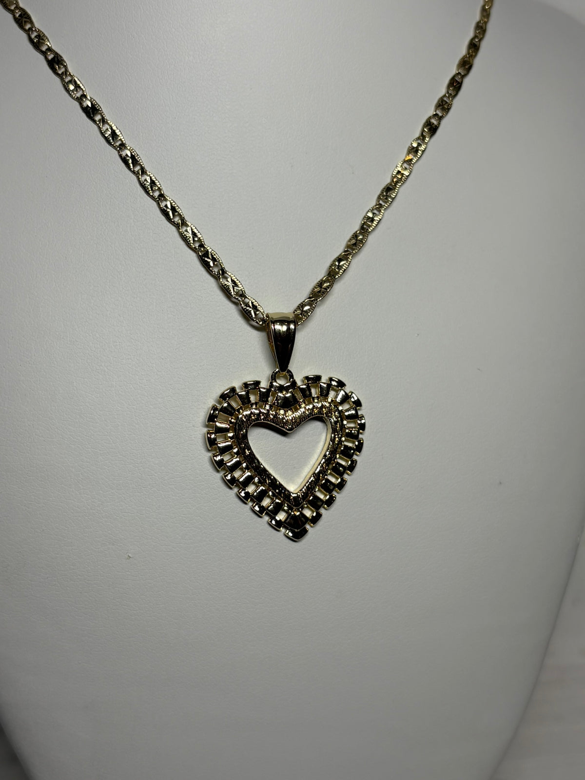 Rolly Open Heart Necklace