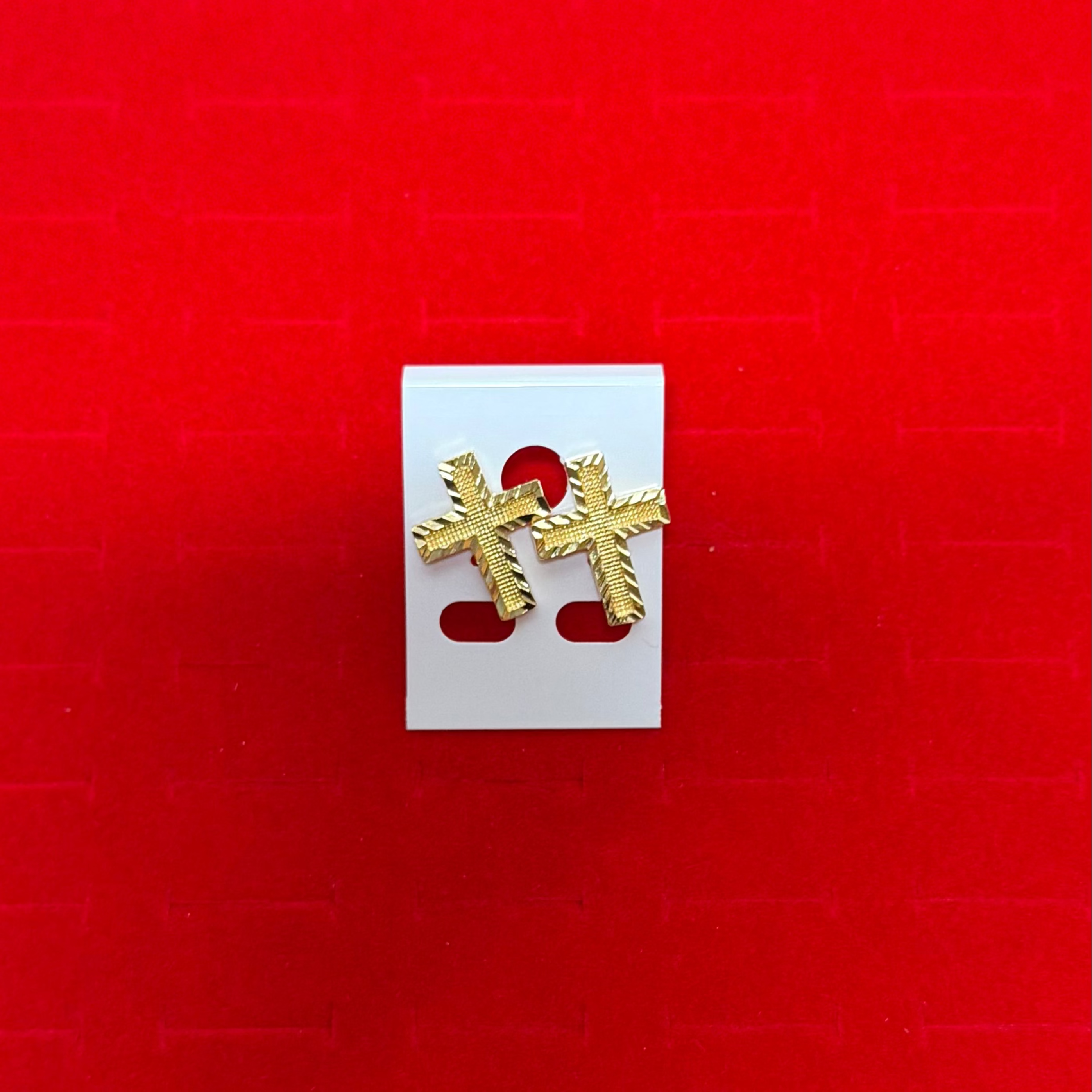 Cross cut studs