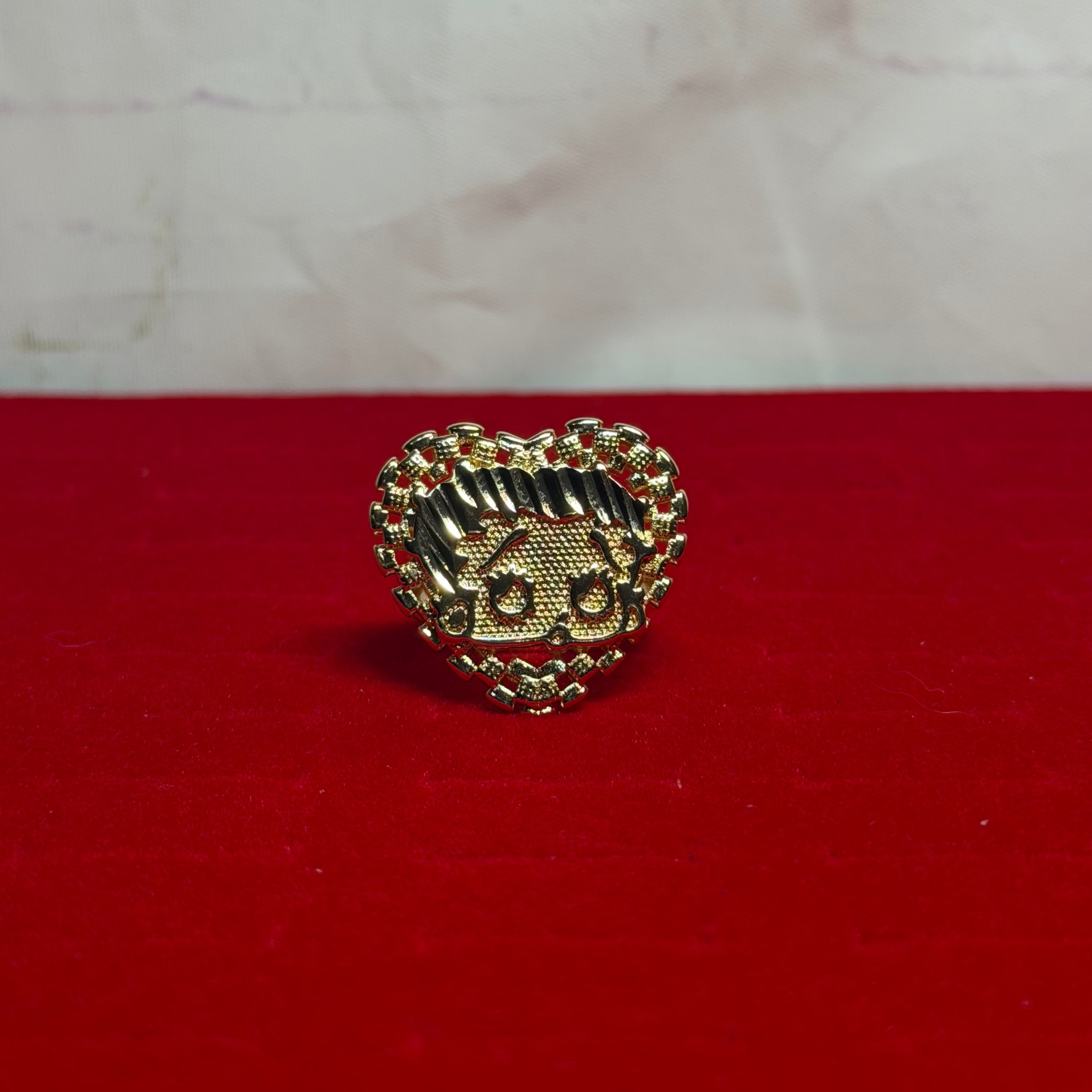 Betty Heart Ring