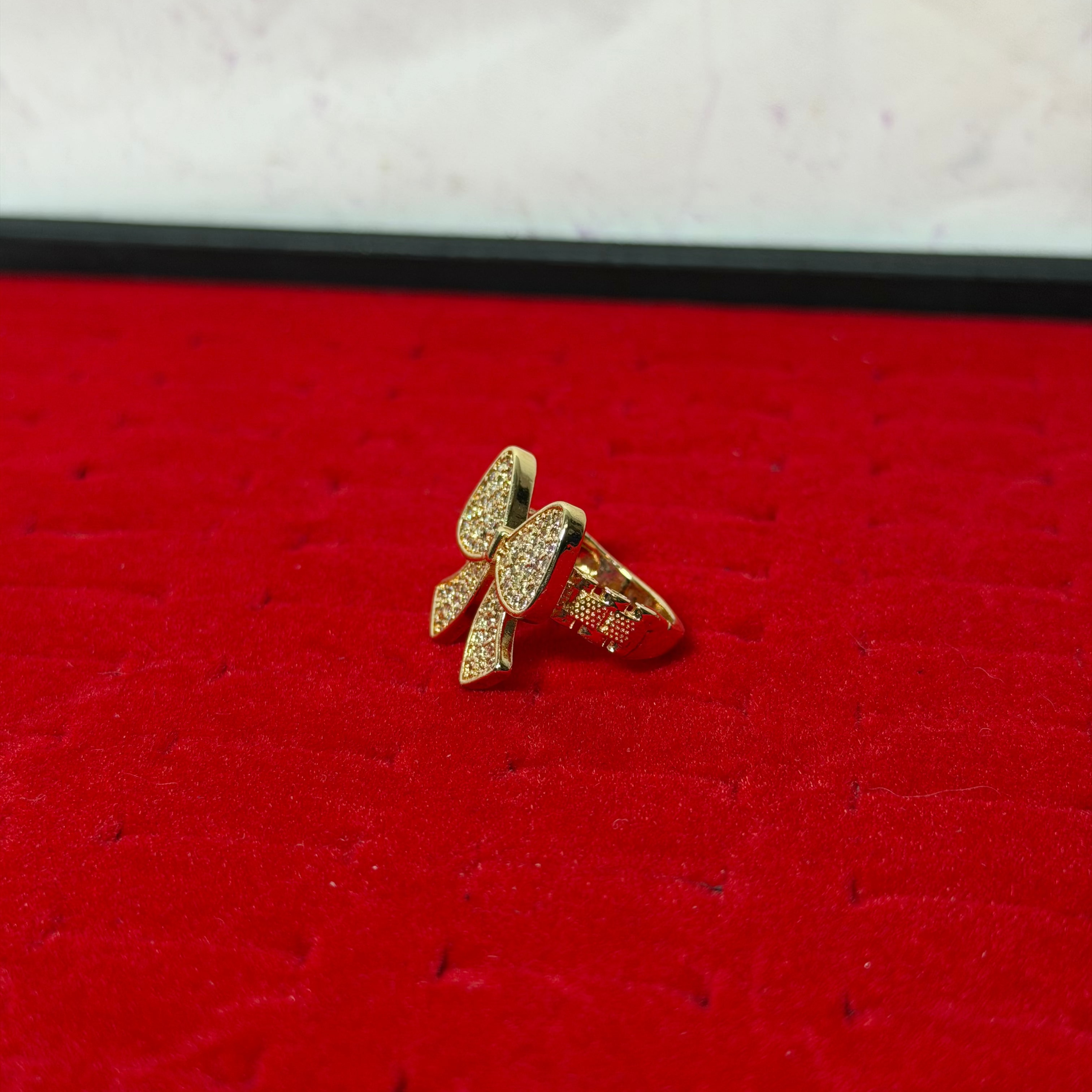 Rolly Bow ring