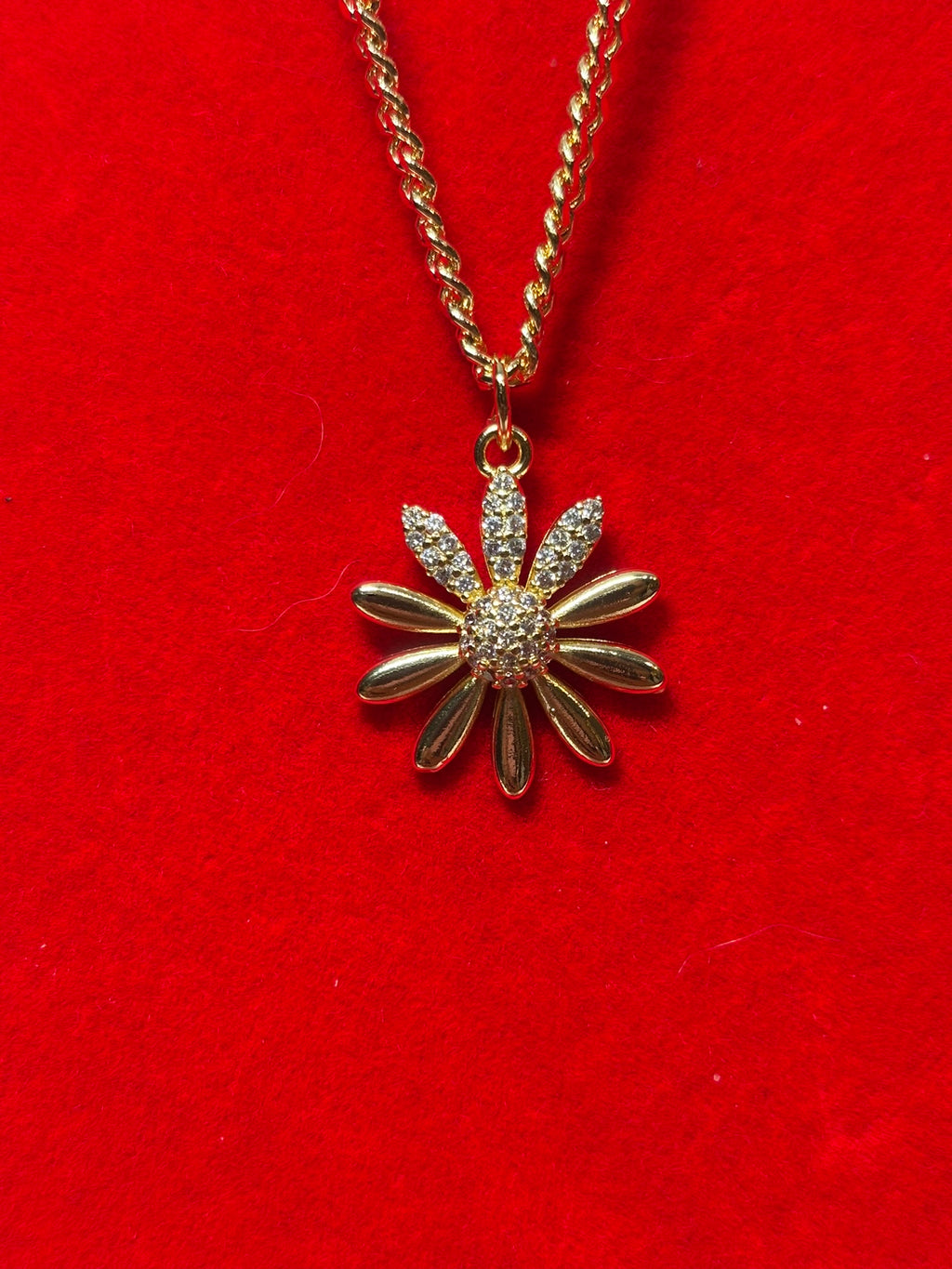 Daisy Necklace