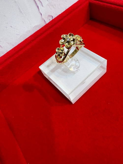 3 Flower Ring