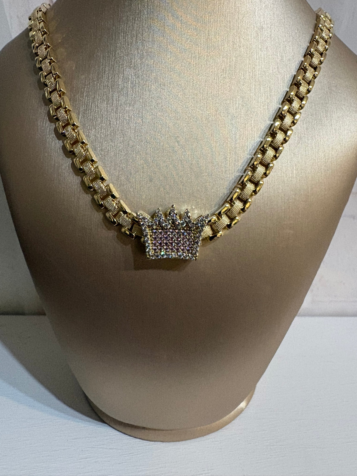 Pink Crown Baddie Necklace