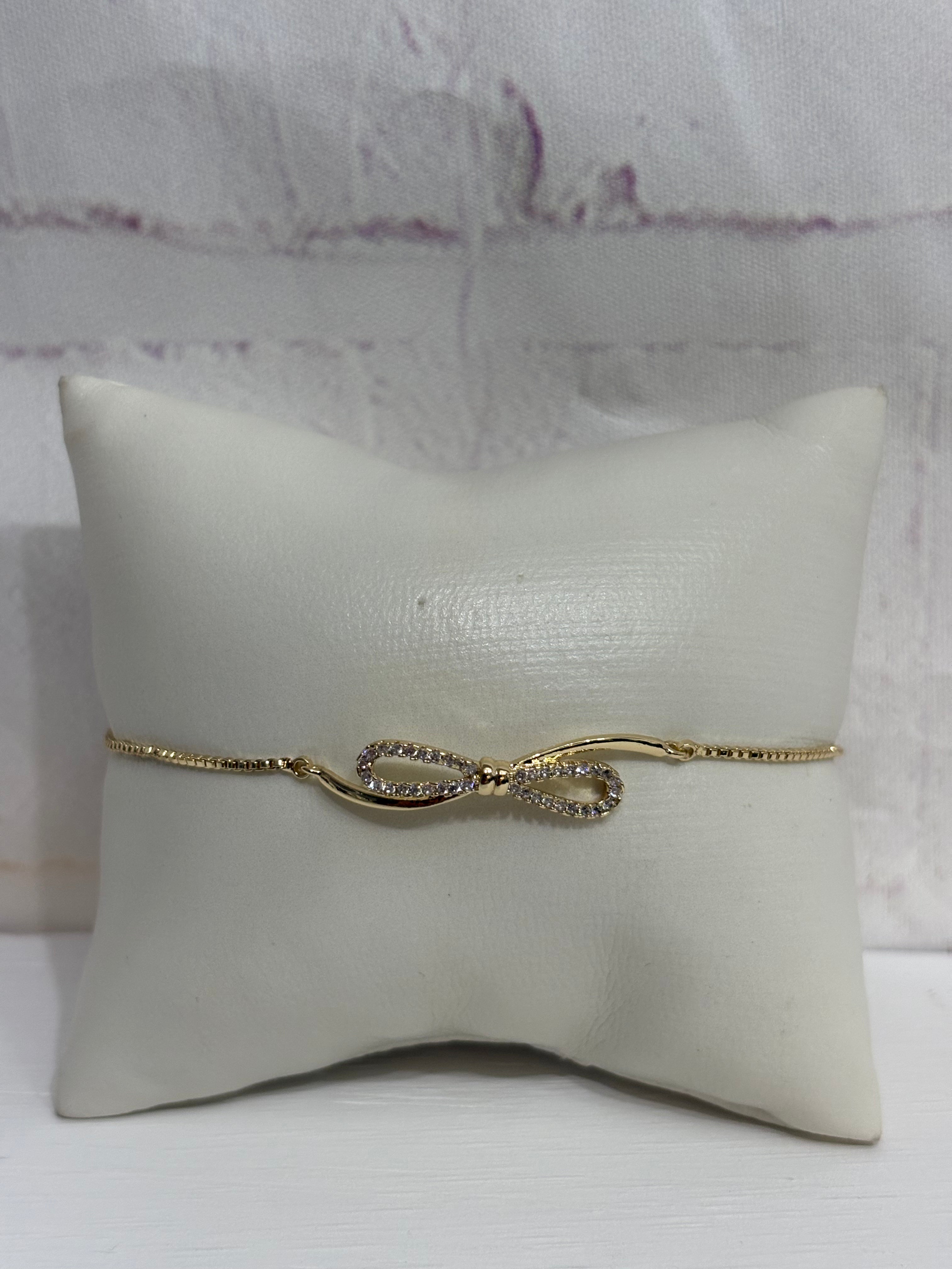Twisty bows bracelet