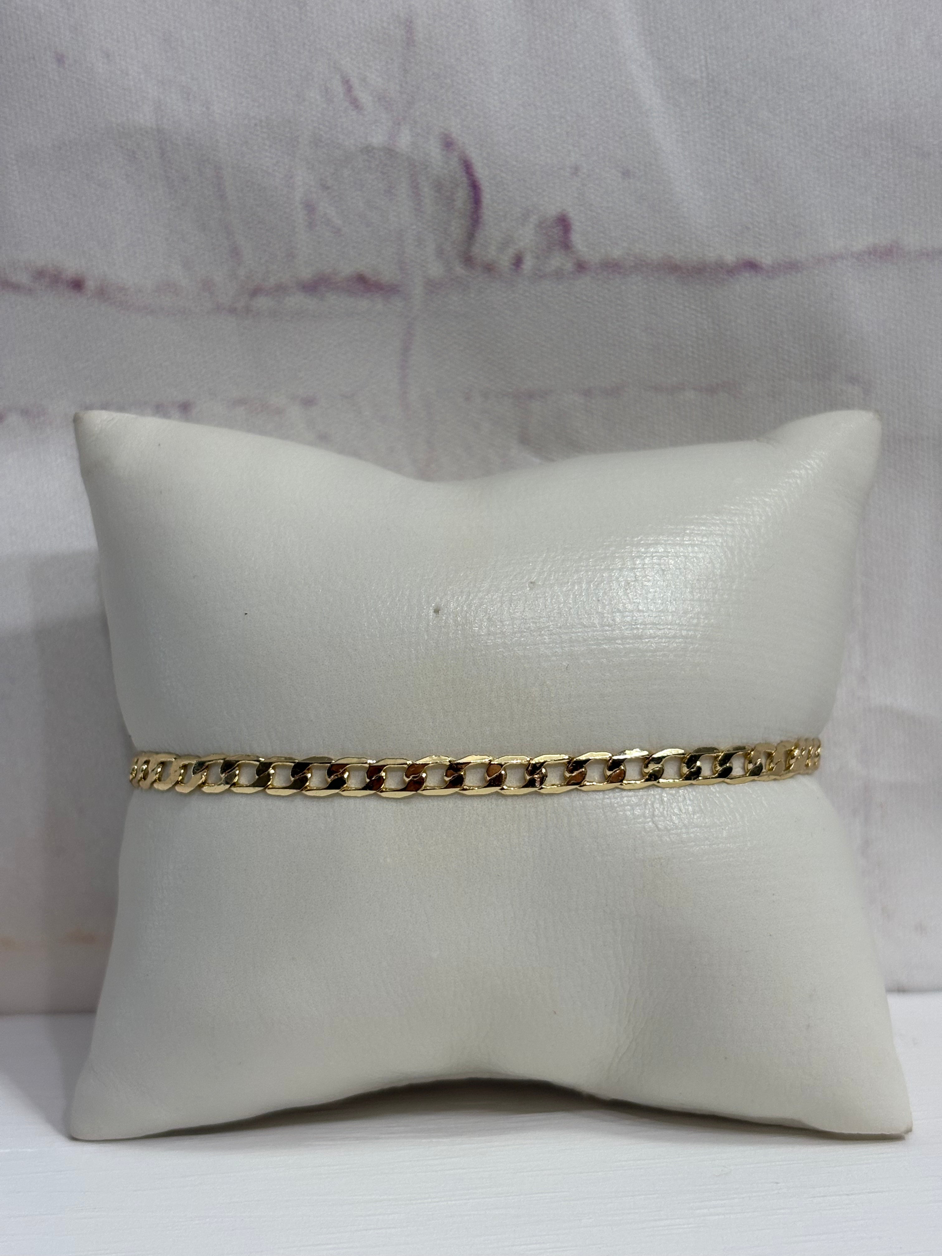 Curb bracelets