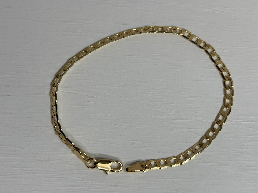 Curb bracelets
