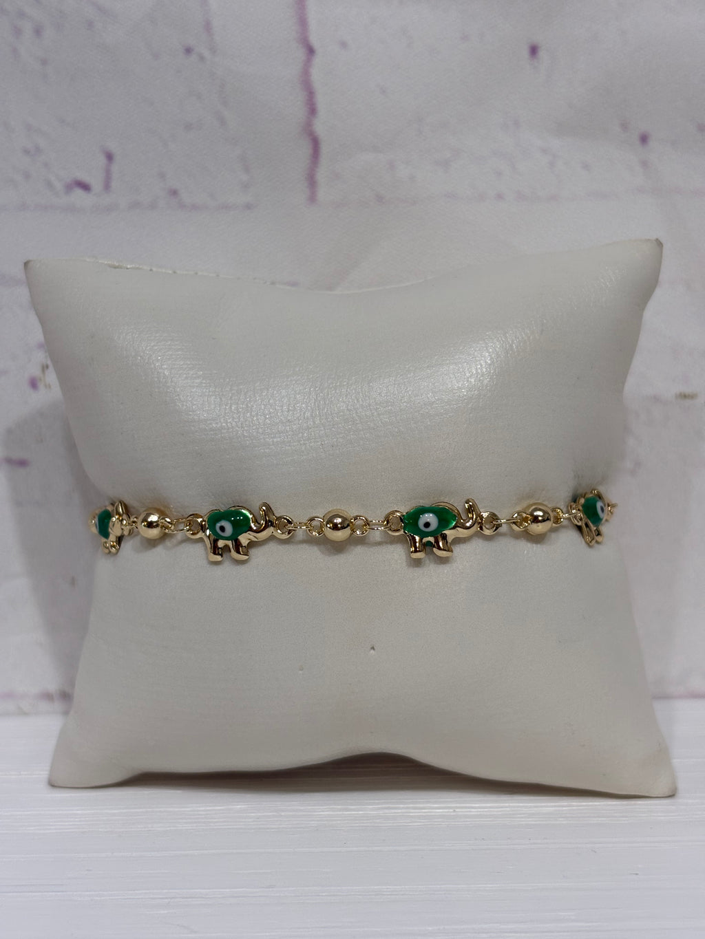Green eye bracelet