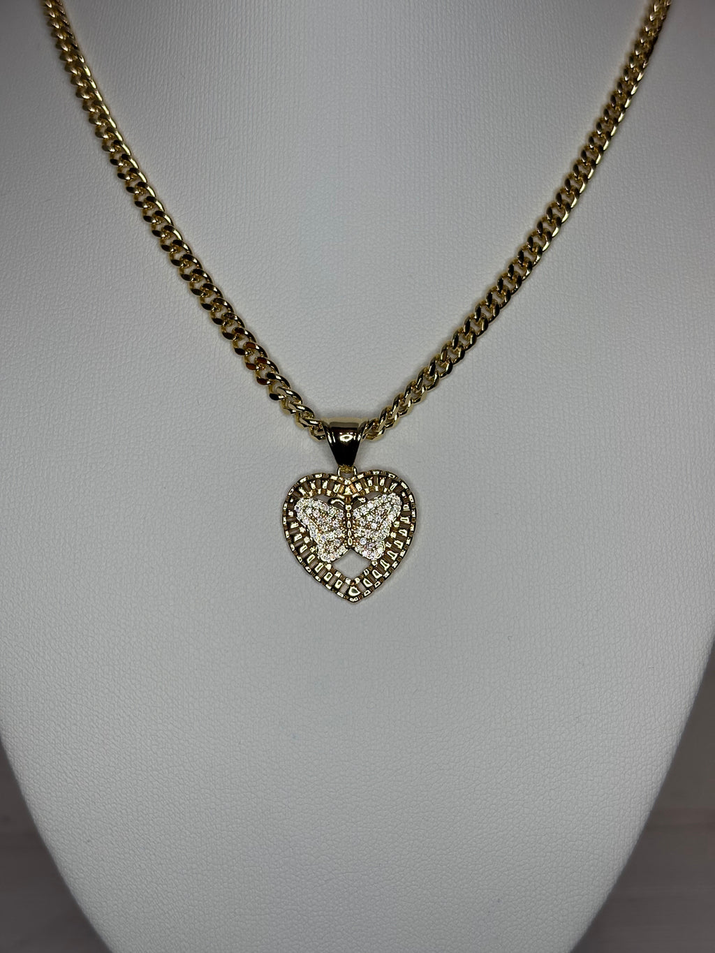 Rolly Butterfly Necklace